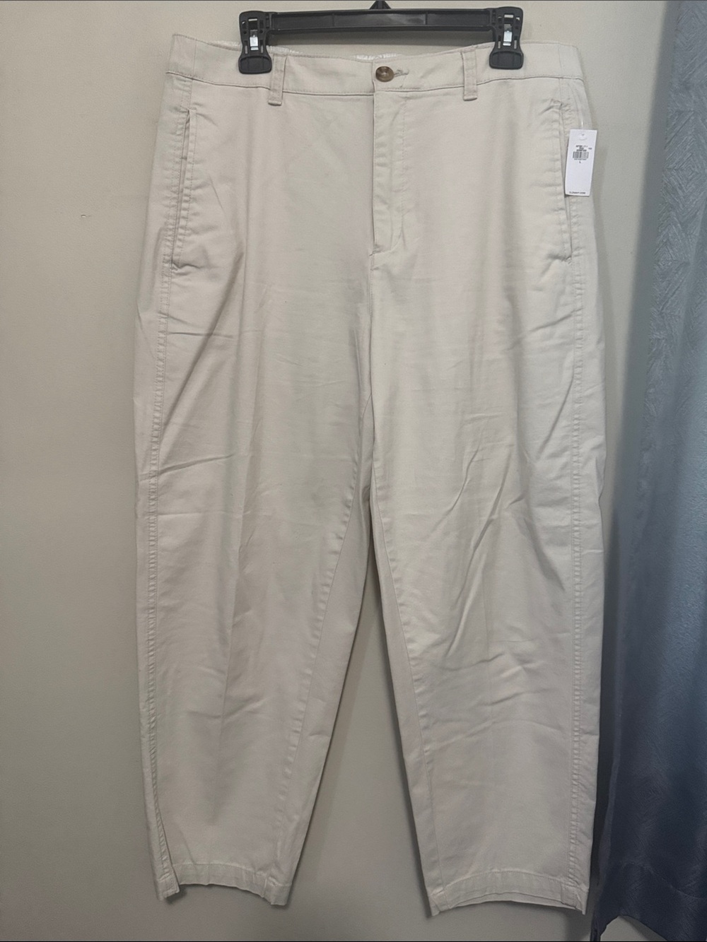 Old Navy Womens Khaki Cotton Chinos in Cream